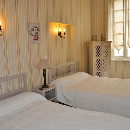 Les Deux Acacias 호텔 Villepinte  외부 사진